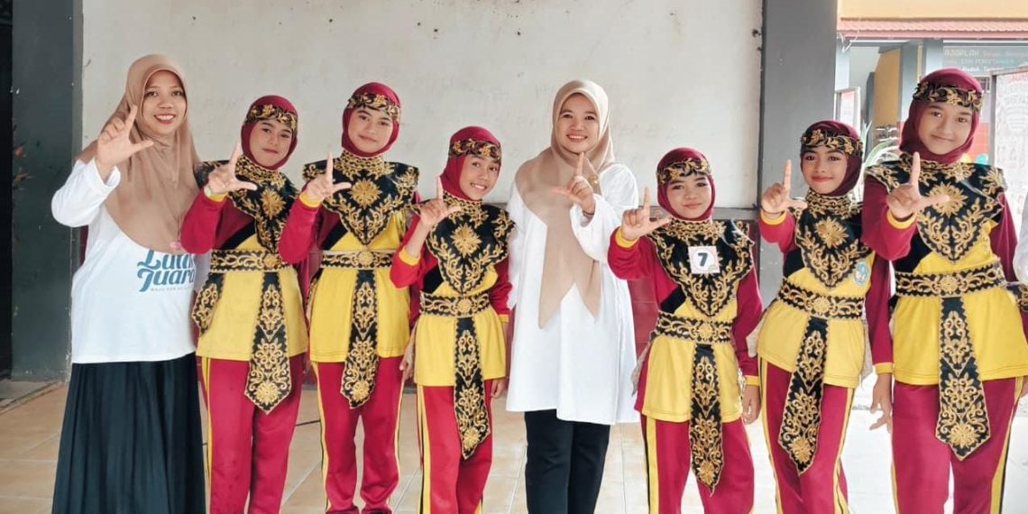 Meriahkan HUT RI ke-81, SDN 175 Kawarasan Juara Senam Anak Indonesia Hebat
