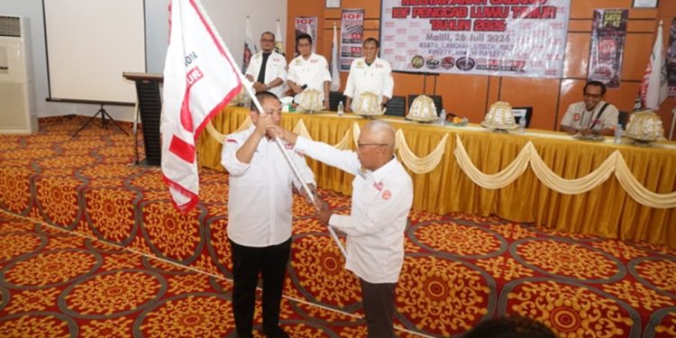 Bupati Luwu Timur, Irwan Bachri Syam, terpilih sebagai Ketua Indonesia Off-road Federation (IOF) Luwu Timur dalam muscab di Aula Disdikbud Lutim, Selasa (28/07/2026). Foto: Warta Lutim