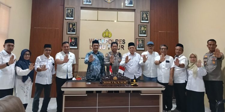 Dewan Pendidikan Luwu Timur dan Polres Luwu Timur membangun sinergi melindungi pelajar dari ancaman narkotika. Foto: IST