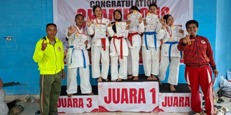 Kejurda Karate : INKAI Luwu Timur Raih 8 Medali Emas