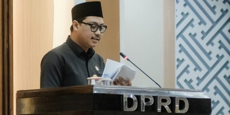 Fraksi Golkar Minta Pemkab Tuntaskan Jalan Tarengge-Atue, Setelah APBD-P Disahkan
