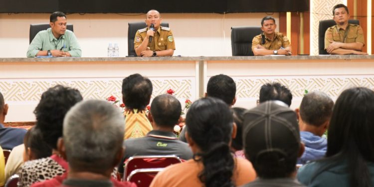 Dua Tuntutan Warga, Dua Mediasi Digelar Bupati Luwu Timur dalam Sehari