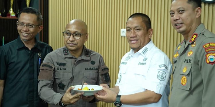 HUT Kejaksaan ke-81, Bupati Irwan Tegaskan Sinergi Antar Lembaga Kunci Lutim Tetap Kondusif