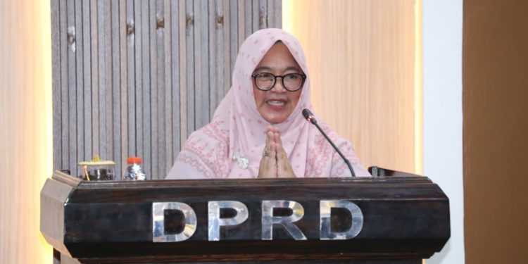 Wabup Lutim Sampaikan Jawaban Bupati Atas Masukan 5 Fraksi Terkait Ranperda APBD 2027