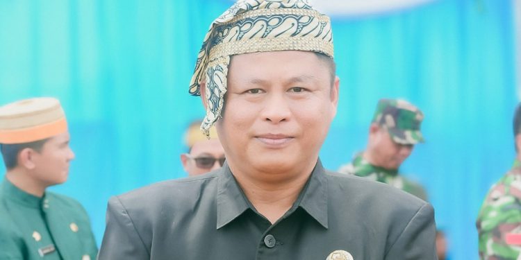 Legislator PDIP yang juga Ketua DPRD Luwu Timur, Ober Datte.